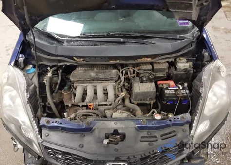 2013 Honda Fit Sport z USA, uszkodzony, nr VIN JHMGE8G55DC033224